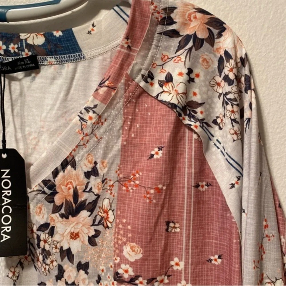 Noracora Tunic Top Women’s Size XL Long-sleeve Floral‎ V Neck NEW